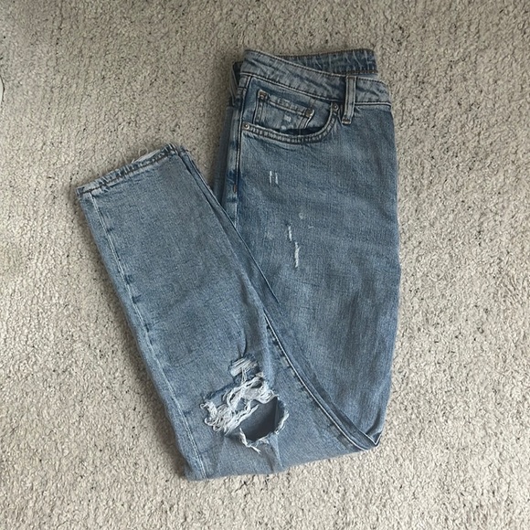 H&M mom jeans - Picture 1 of 3